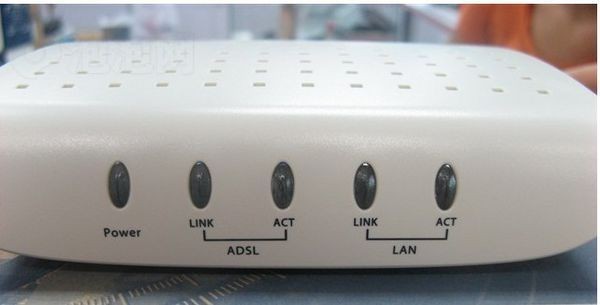 跟电信要一个公网 IP:先查清楚你家站在哪一格,再决定怎么开口(图1) 跟电信要一个公网 IP:先查清楚你家站在哪一格,再决定怎么开口(图1)