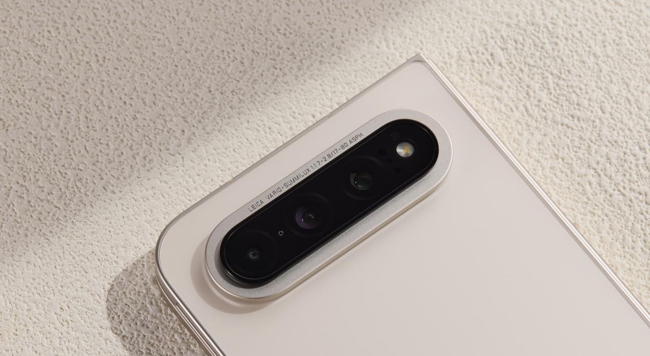 折叠屏登顶性能榜,小米18 Fold和玄戒O3想证明什么(图1) 折叠屏登顶性能榜,小米18 Fold和玄戒O3想证明什么(图1)