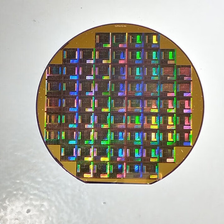 长鑫把4F²内存做出关键进展,国产存储这笔账越来越像样(图3) 长鑫把4F²内存做出关键进展,国产存储这笔账越来越像样(图3)