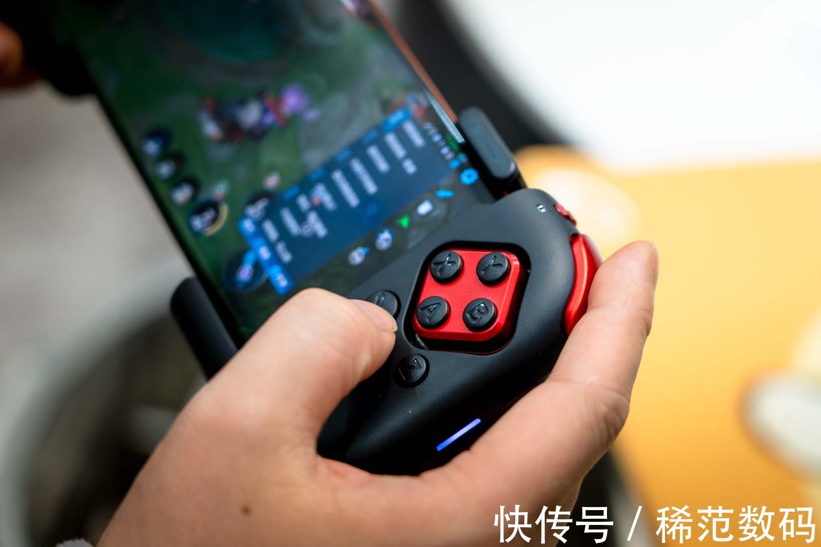 有人让安卓手机跑起了Steam,赛博朋克2077能到720P 60帧(图2) 有人让安卓手机跑起了Steam,赛博朋克2077能到720P 60帧(图2)