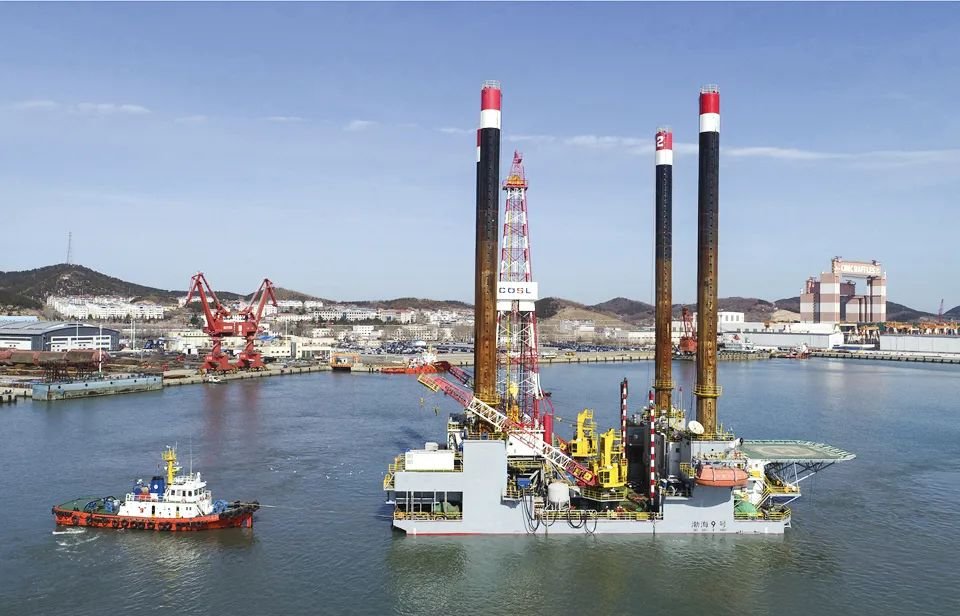 渤海海上5G网开通了,300座石油平台里挑了48座当基站(图1) 渤海海上5G网开通了,300座石油平台里挑了48座当基站(图1)