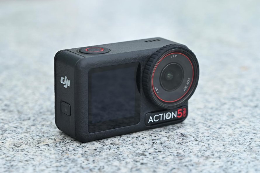 两年前的旗舰运动相机跌到1664,大疆Action 5 Pro还值不值(图2) 两年前的旗舰运动相机跌到1664,大疆Action 5 Pro还值不值(图2)