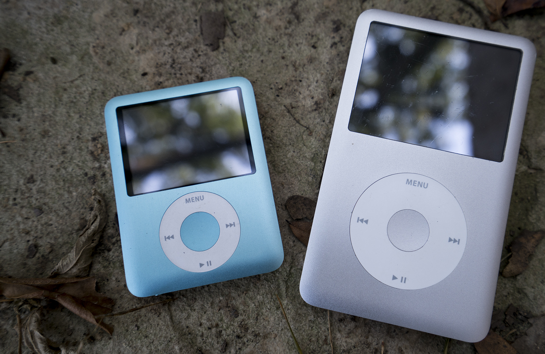 iPod二十五岁了,我抽屉里那台还能转(图2) iPod二十五岁了,我抽屉里那台还能转(图2)